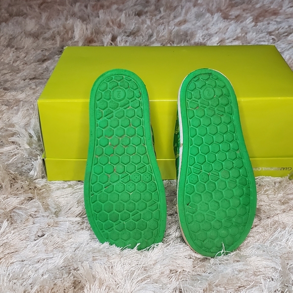 Cat and Jack 🐊 Slip Ons - Picture 2 of 4